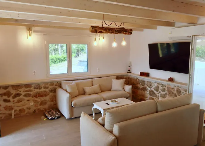 Private Maothis Villa *