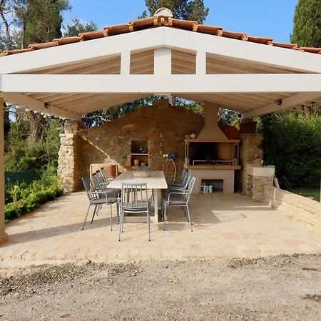 Private Maothis Villa