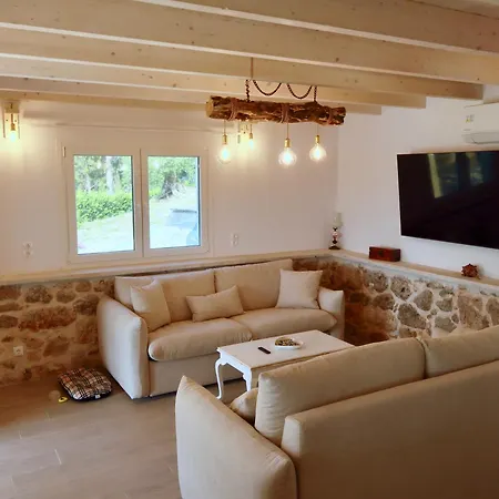 Private Maothis Villa *