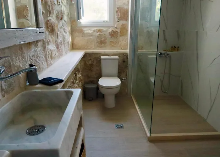 Private Maothis Villa